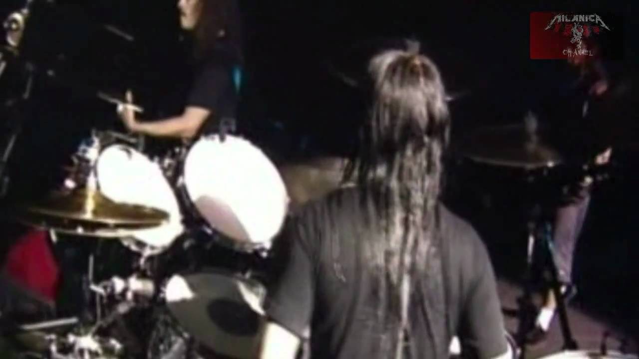 Metallica – Enter Sandman feat Joey Jordison – Download Festival UK – 2004